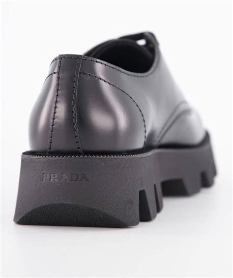 Schuhe für Herren von Prada 